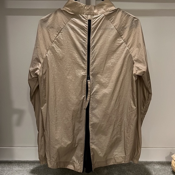 Limited edition NWT women’s Nike brown windbreaker jacket - Picture 2 of 4